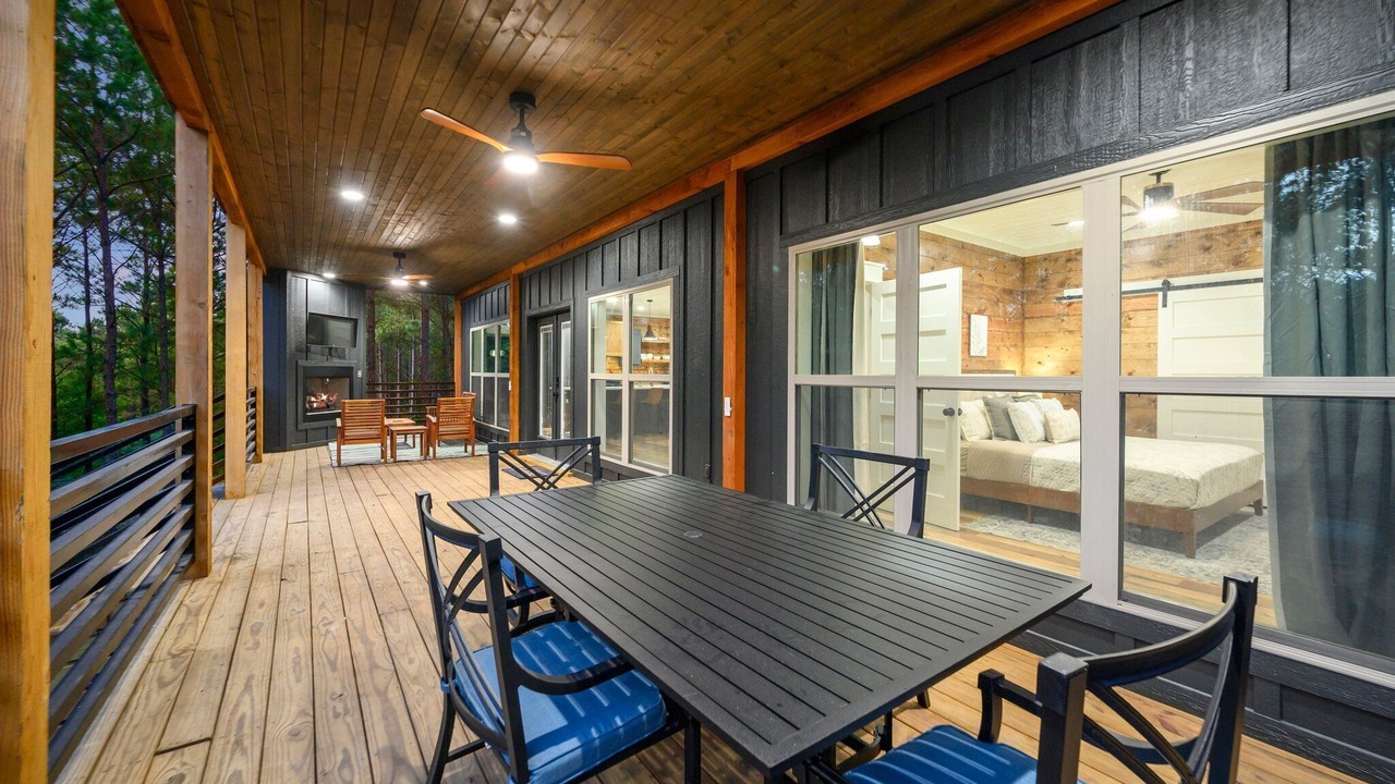 Photo of Outdoor in Pickens