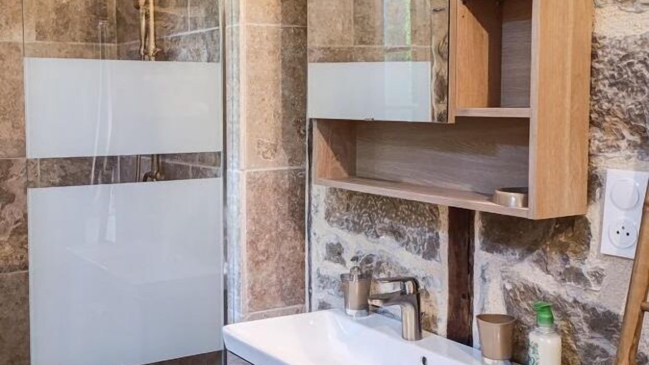 Photo of Bathroom in Padirac