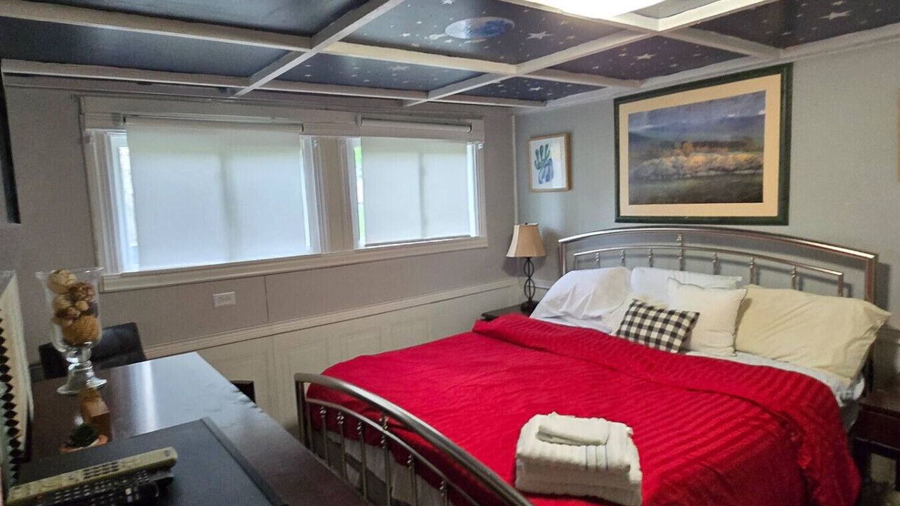 Photo of Bedroom in Oakwood Village