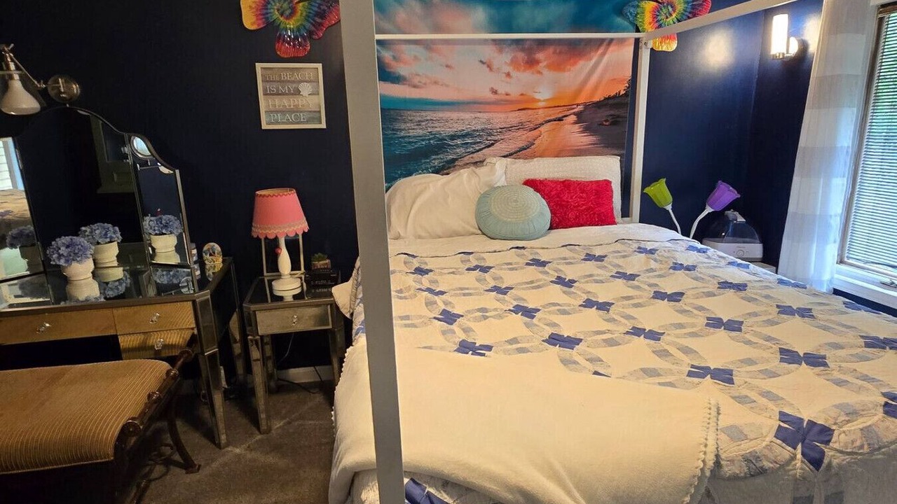 Photo of Bedroom in Oakwood Village