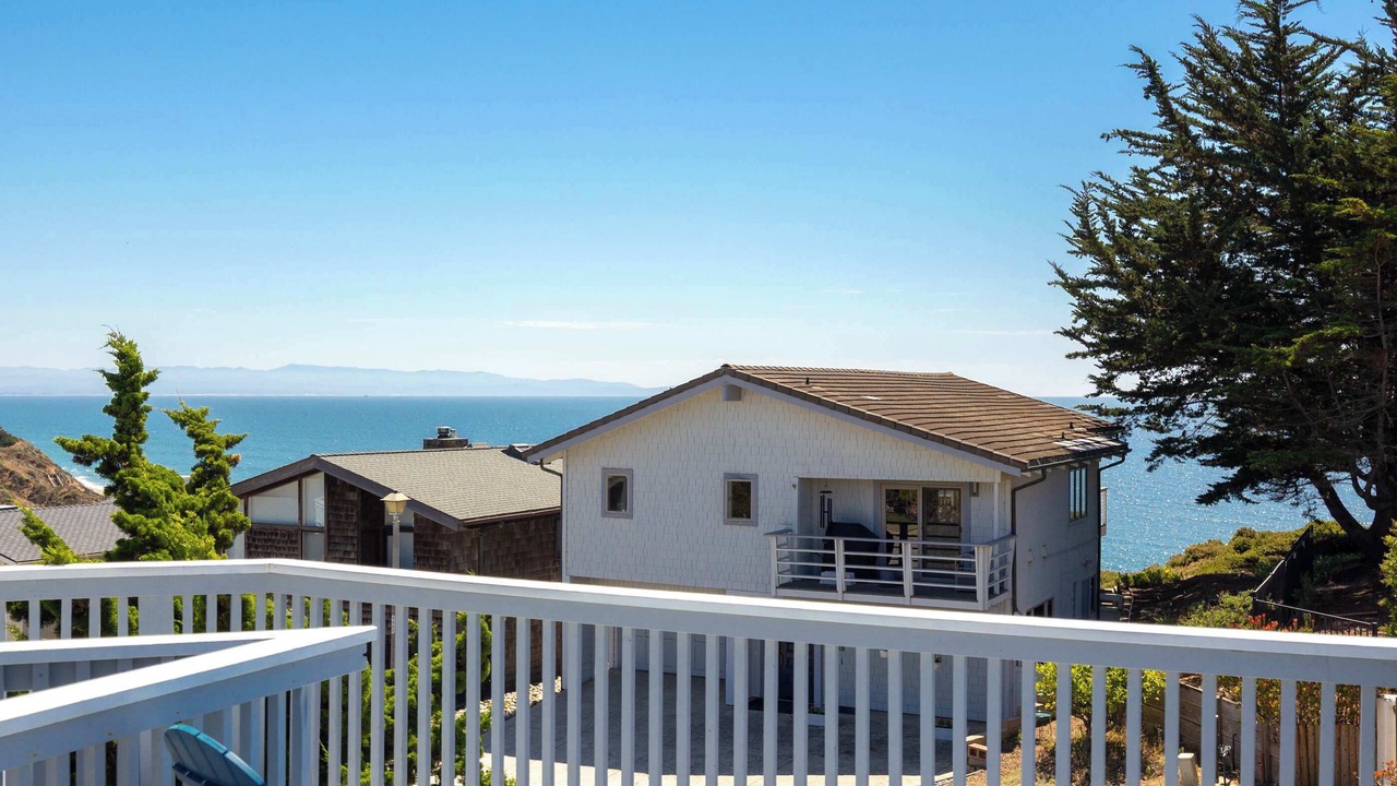 Photo of Patio Balcony in La Selva Beach