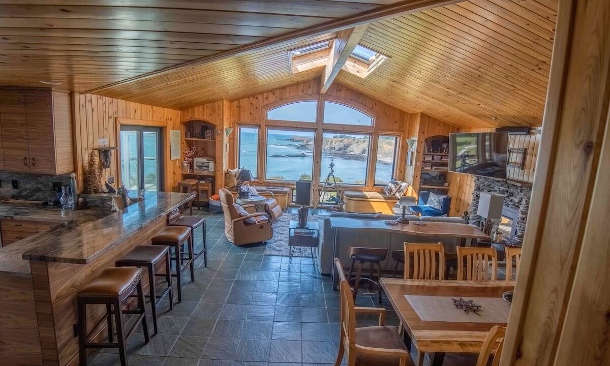 Photo of Others in Gualala