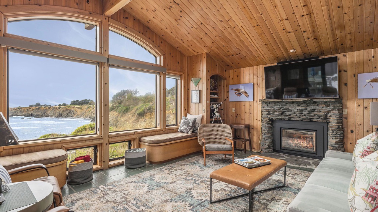 Photo of Livingroom in Gualala