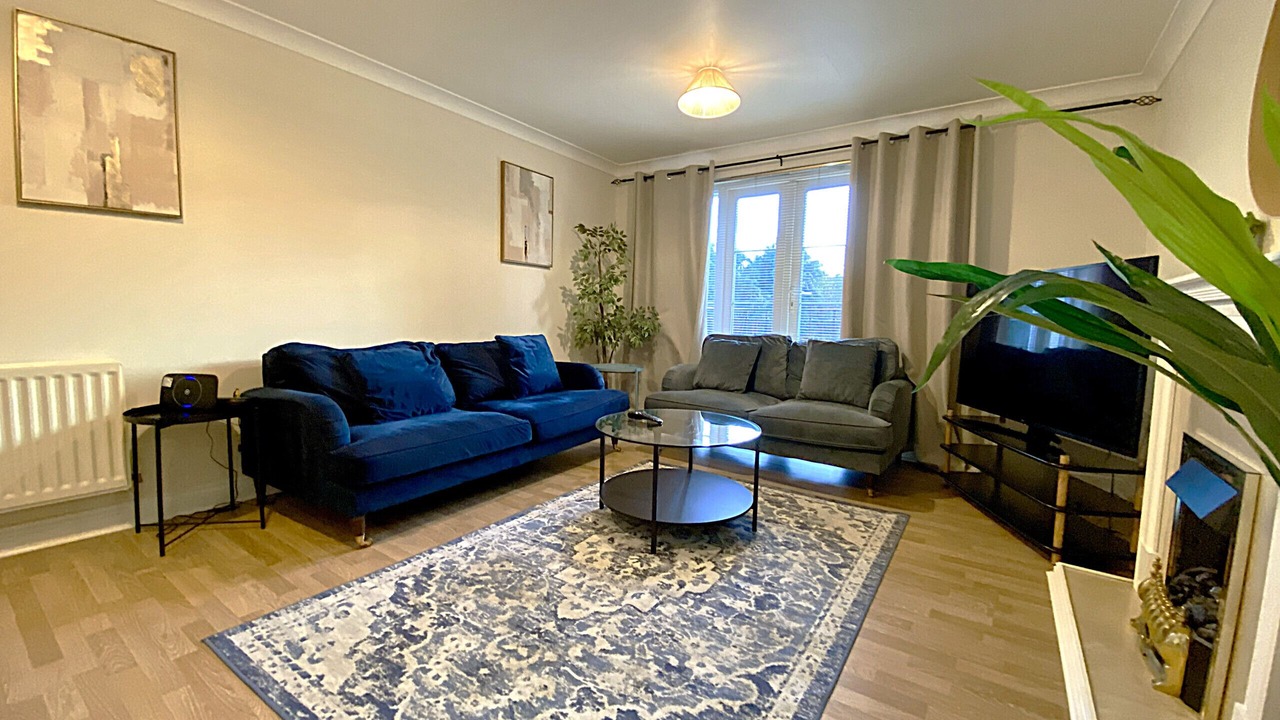 Photo of Livingroom in Woking