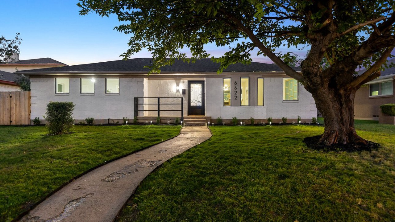 Photo of Outdoor in Buckner Terrace - Everglade Park