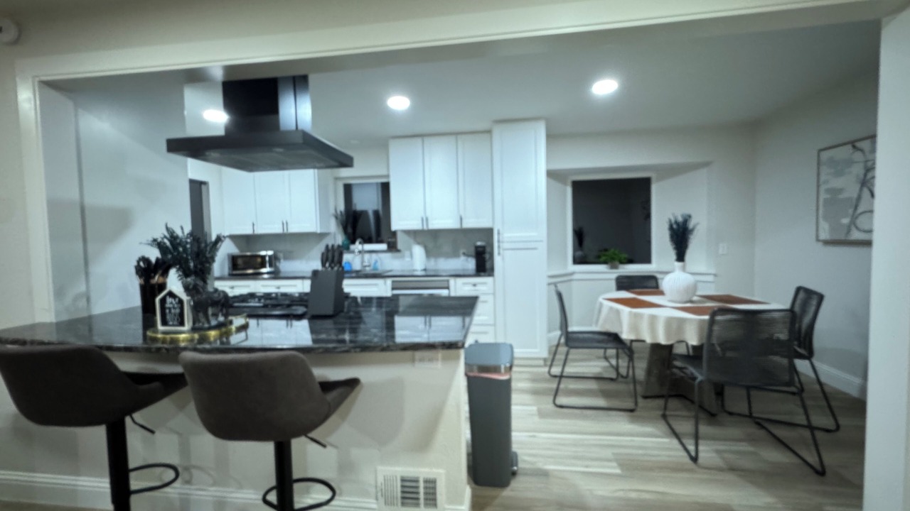 Photo of Kitchen in Buckner Terrace - Everglade Park