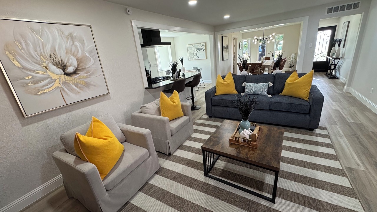 Photo of Livingroom in Buckner Terrace - Everglade Park