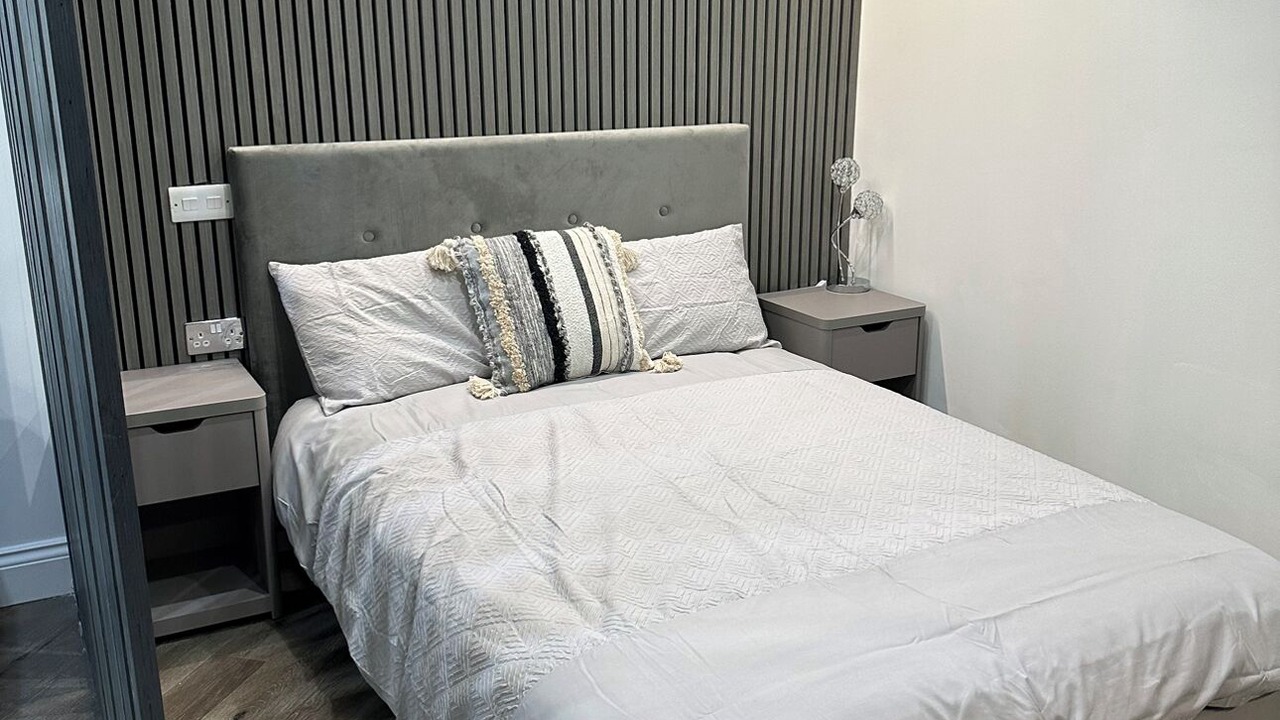 Photo of Bedroom in Mayesbrook