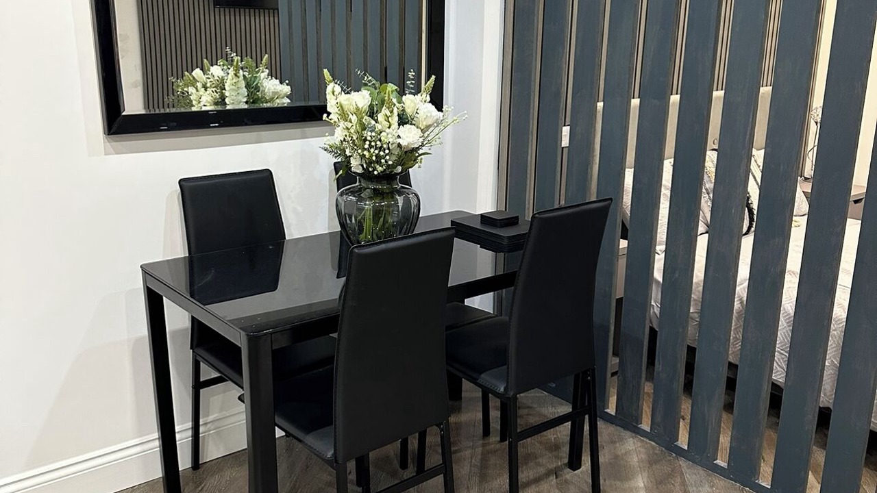 Photo of Others in Mayesbrook