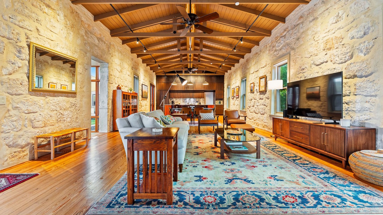 Photo of Livingroom in Southtown