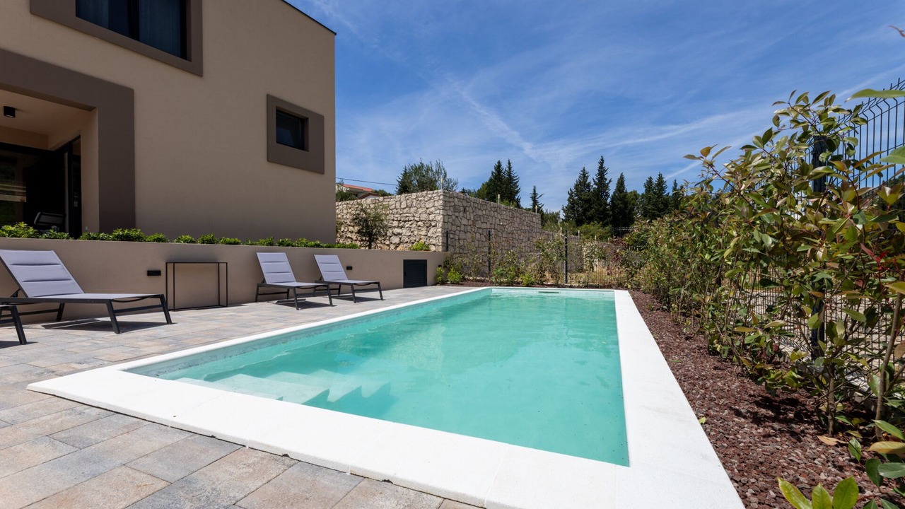 Photo of Outdoor in Kremena
