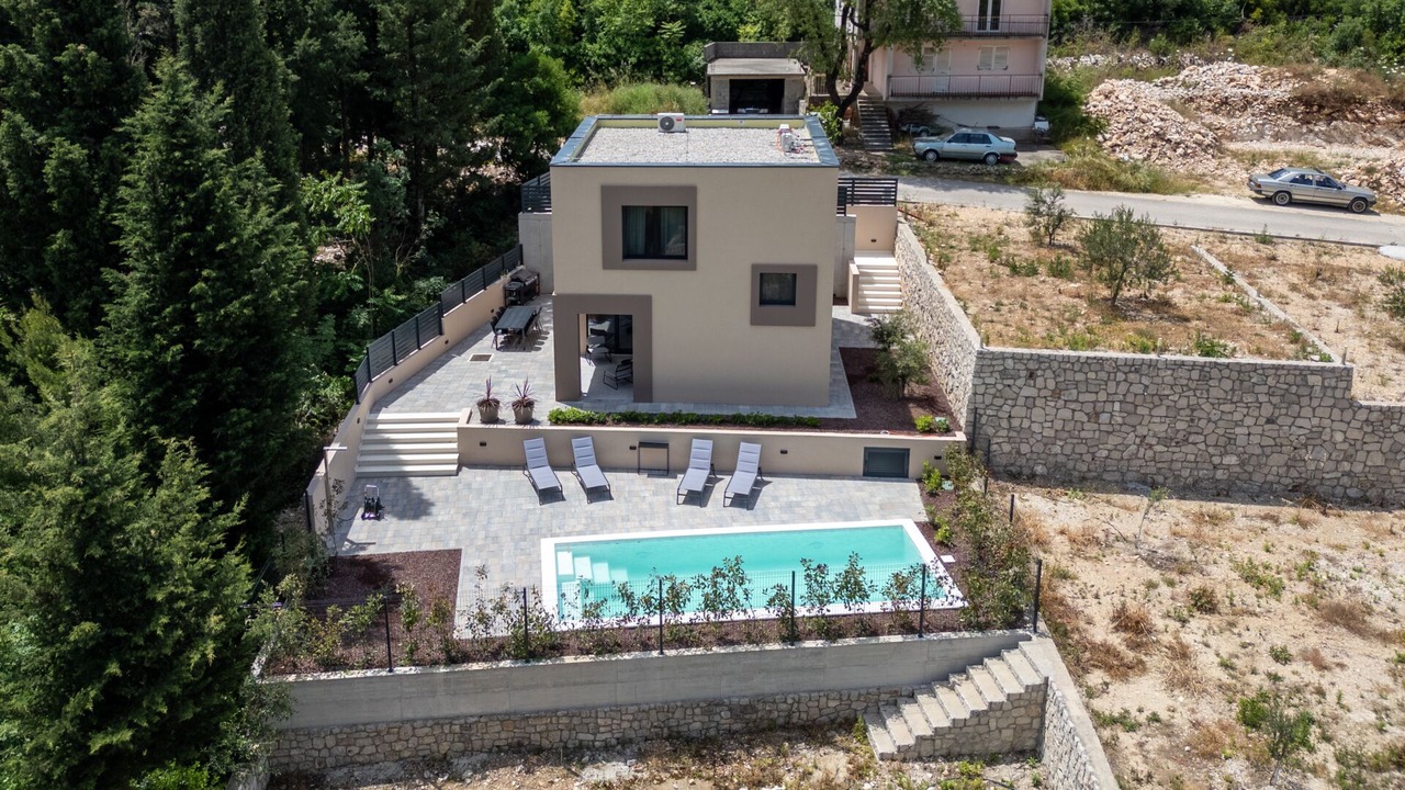 Photo of Outdoor in Kremena