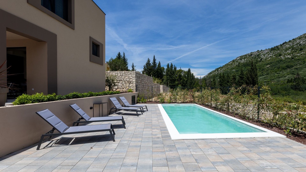 Photo of Outdoor in Kremena