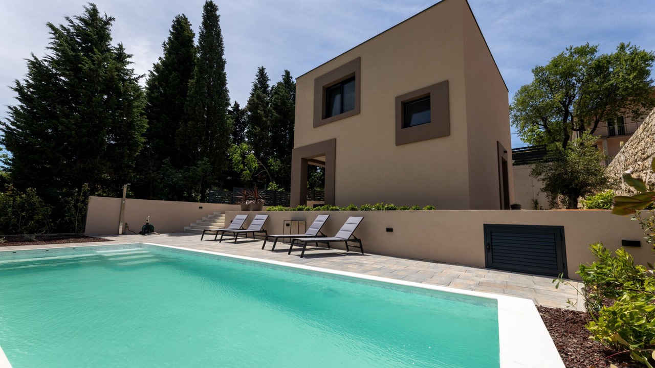Photo of Outdoor in Kremena