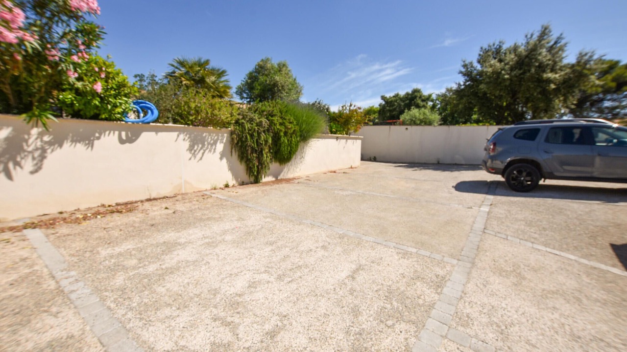 Photo of Others in Chateauneuf-du-Pape