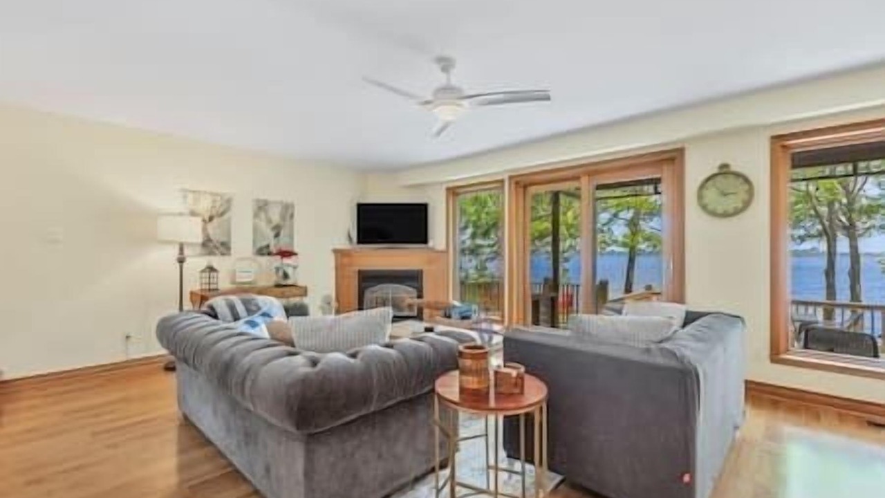 Photo of Livingroom in Severn