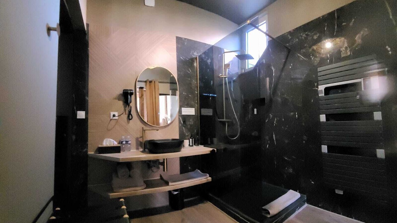Photo of Bathroom in Sens