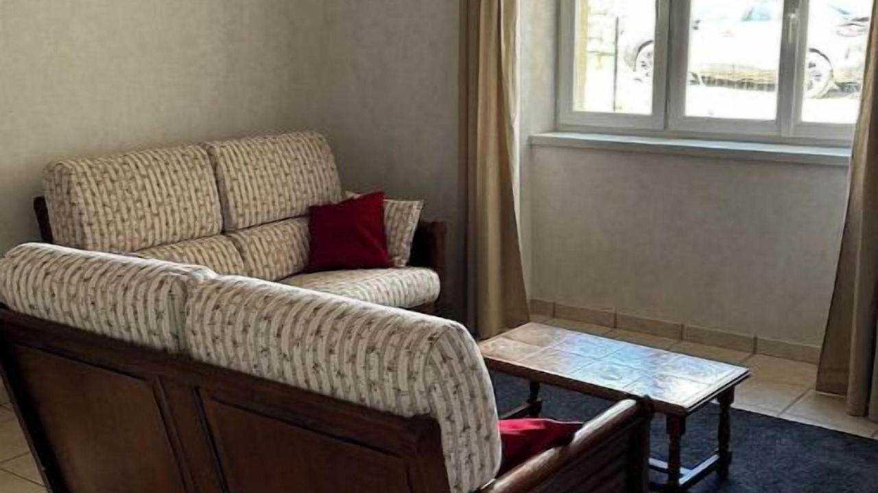 Photo of Livingroom in Mont-sur-Monnet