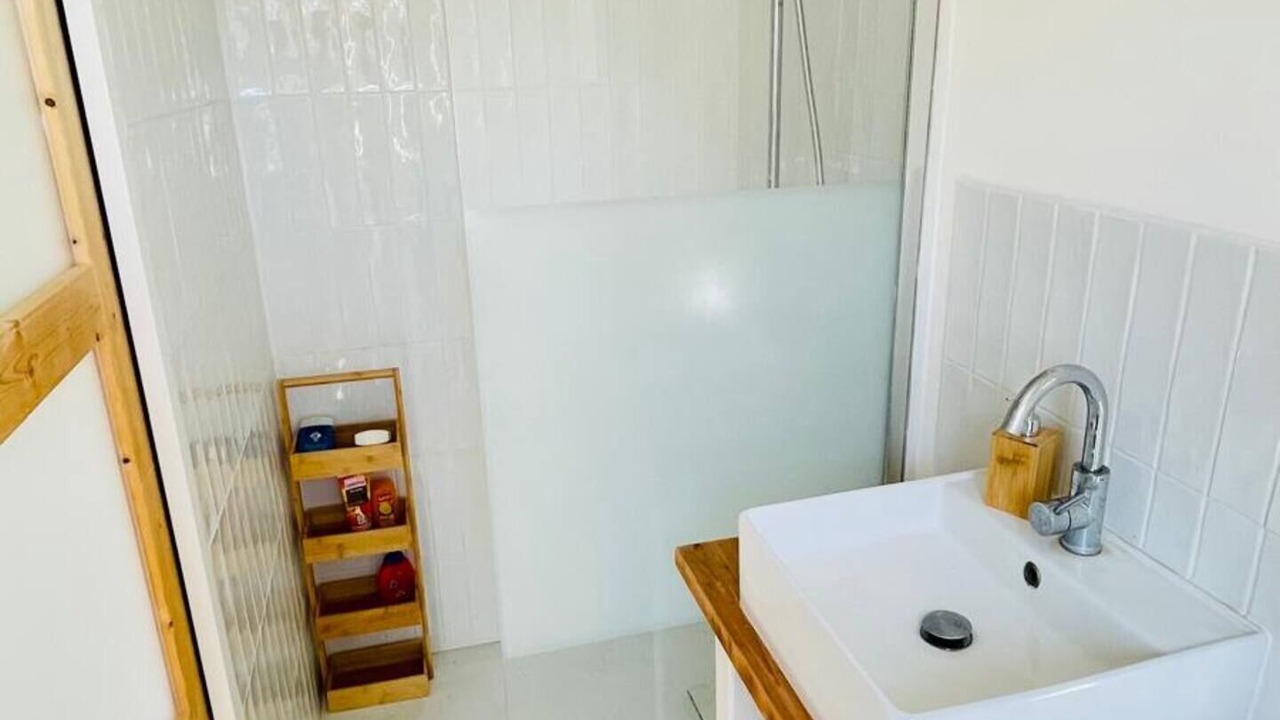 Photo of Bathroom in Graville