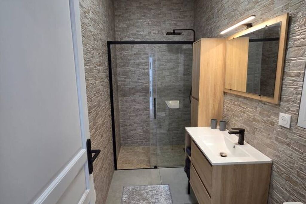 Photo of Bathroom in Frethun