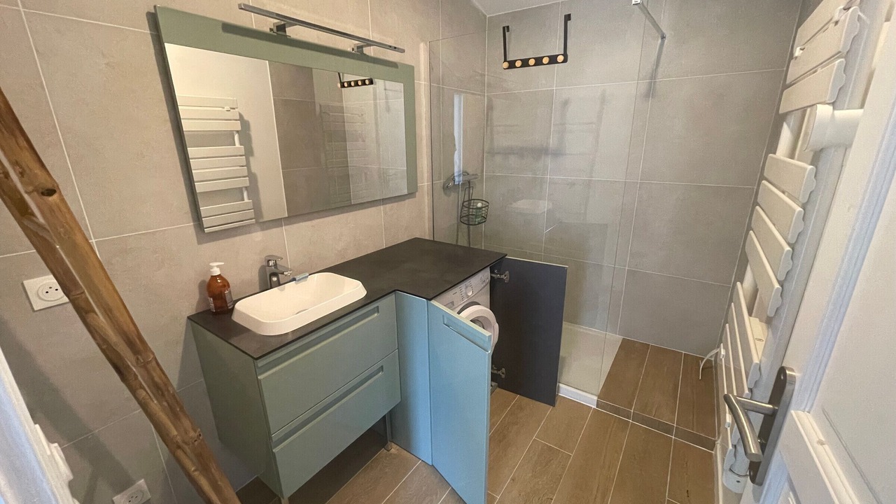 Photo of Bathroom in Saint-Michel-en-l'Herm
