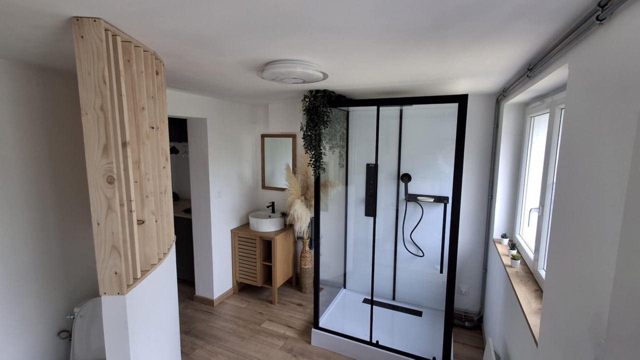 Photo of Bathroom in Coulogne
