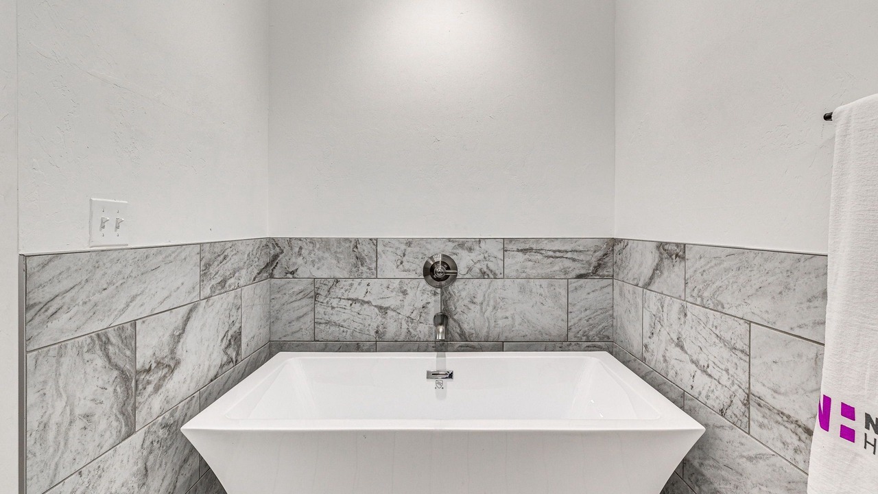 Photo of Bathroom in Central Oklahoma City