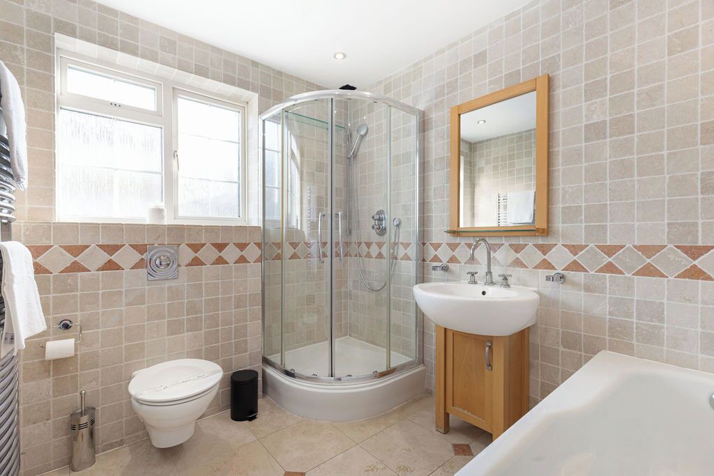 Photo of Bathroom in Elstree