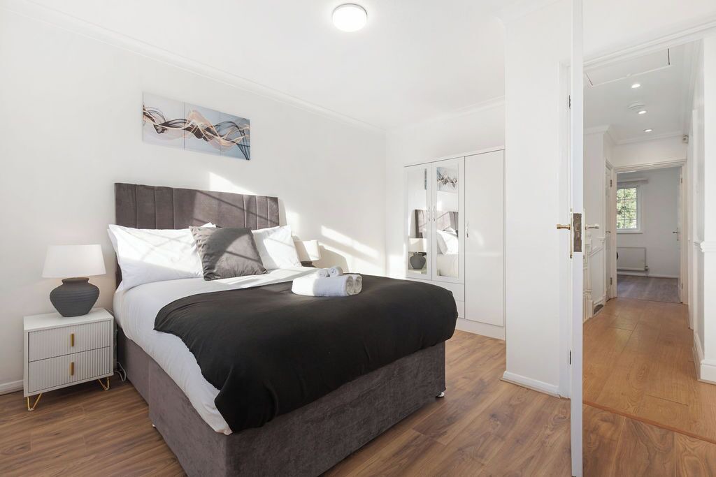 Photo of Bedroom in Elstree