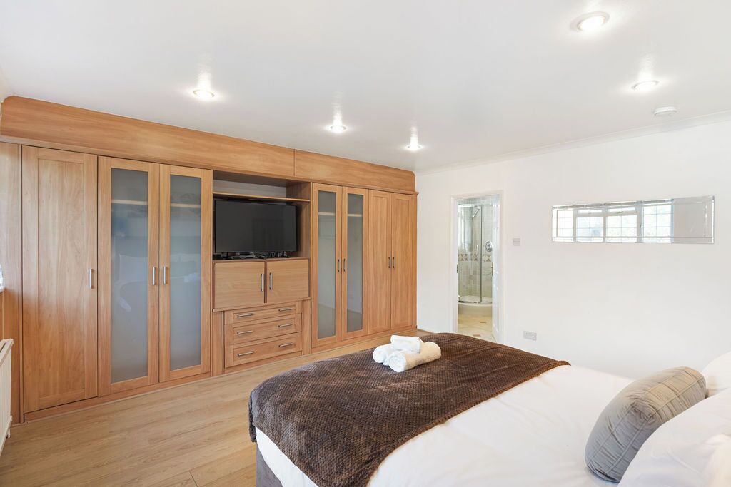 Photo of Bedroom in Elstree