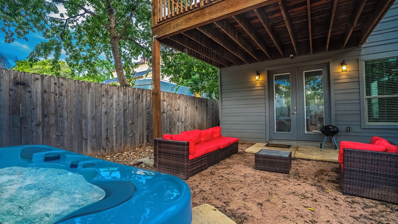 Photo of Patio Balcony in Foster Heights