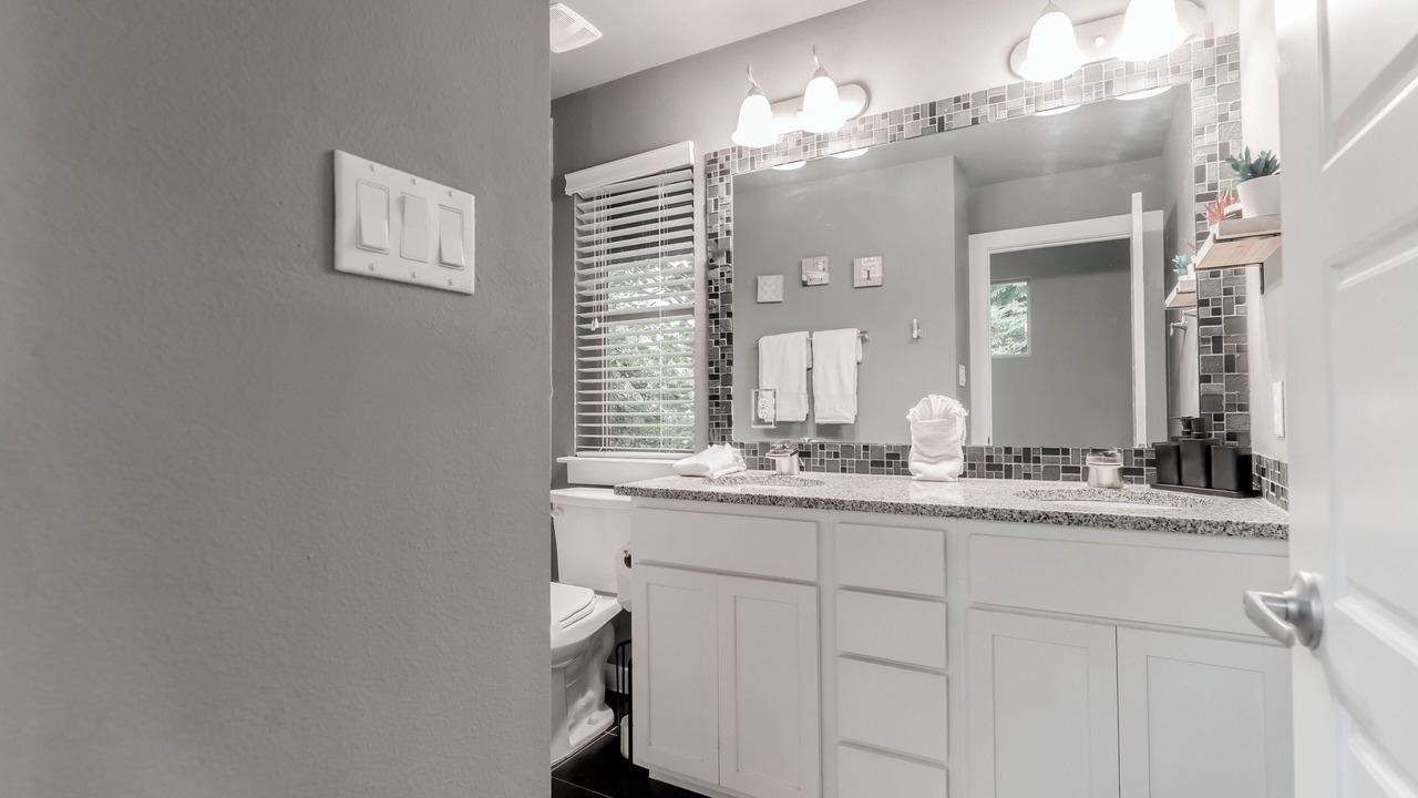 Photo of Bathroom in Foster Heights