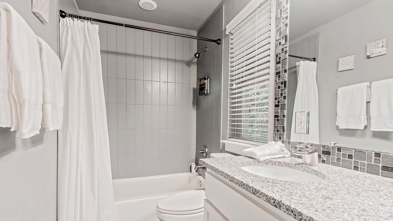 Photo of Bathroom in Foster Heights