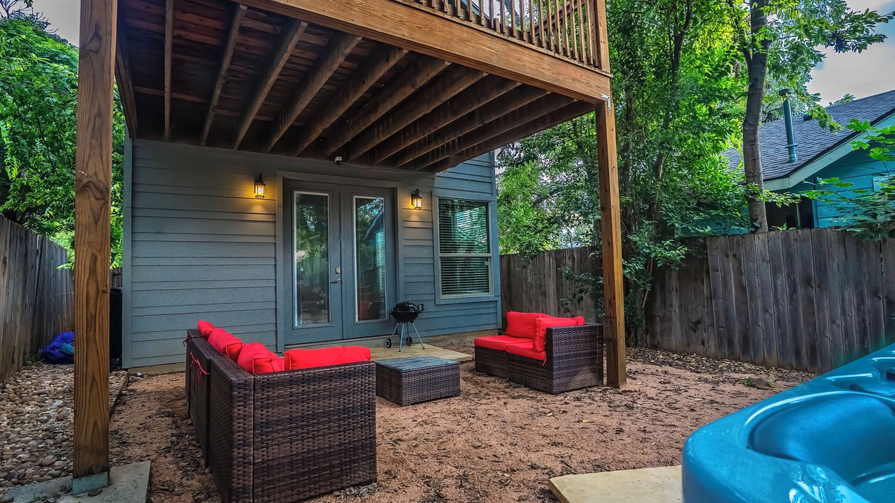Photo of Patio Balcony in Foster Heights