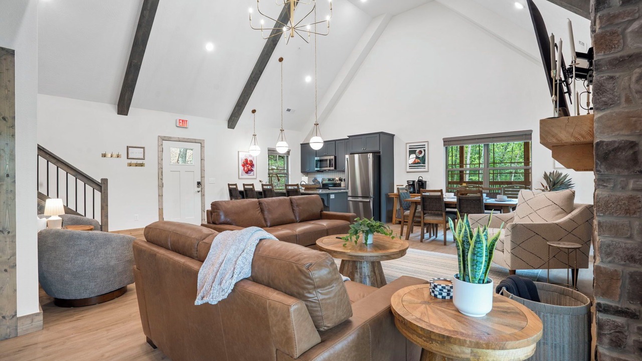 Photo of Livingroom in Hollister