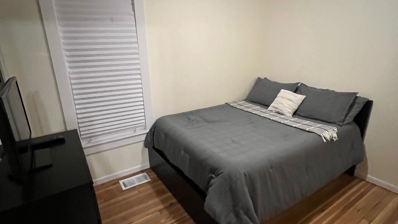 Photo of Bedroom in Oneonta