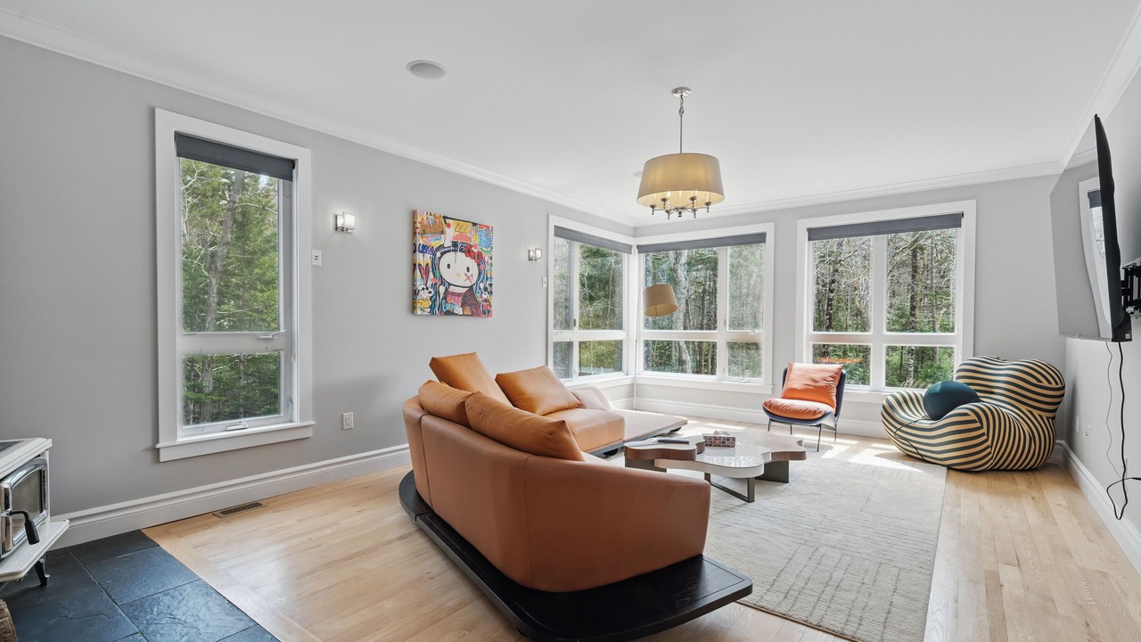 Photo of Livingroom in Hammonds Plains