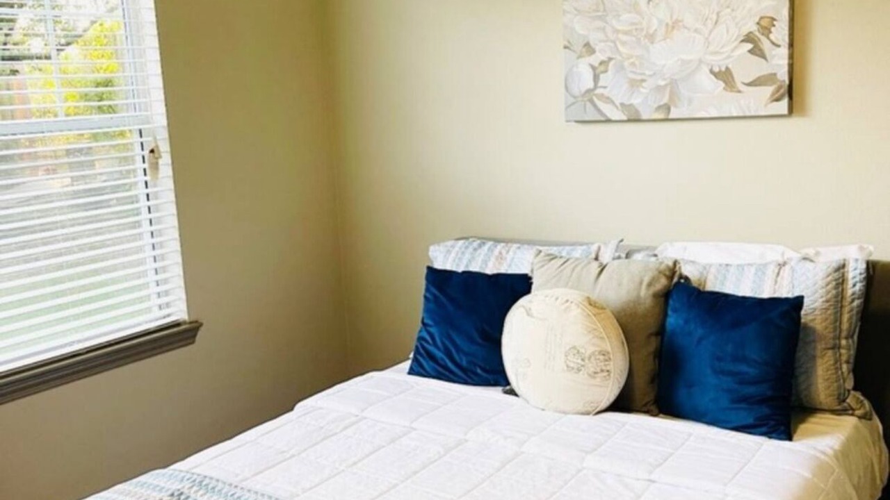 Photo of Bedroom in Grogan's Mill