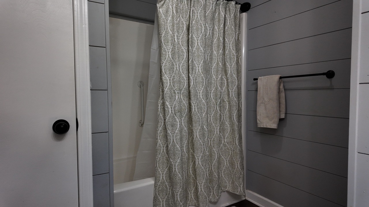 Photo of Bathroom in Broken Bow