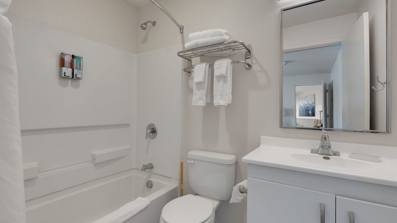 Photo of Bathroom in Far North Central