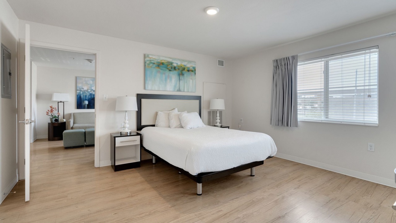 Photo of Bedroom in Far North Central