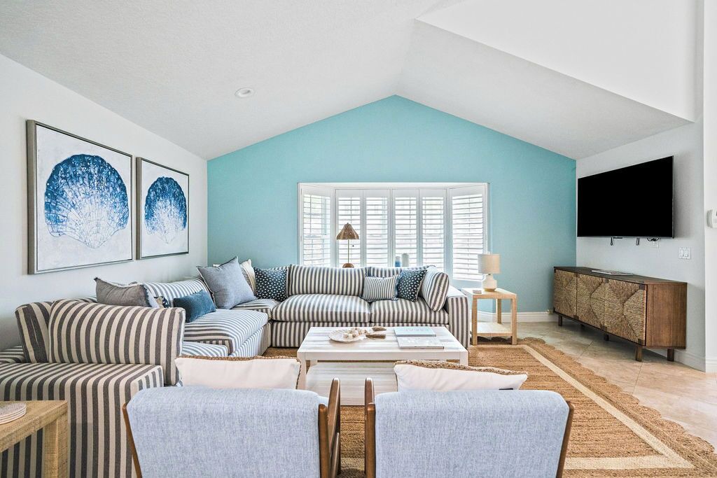 Photo of Bedroom in Palm Beach Shores