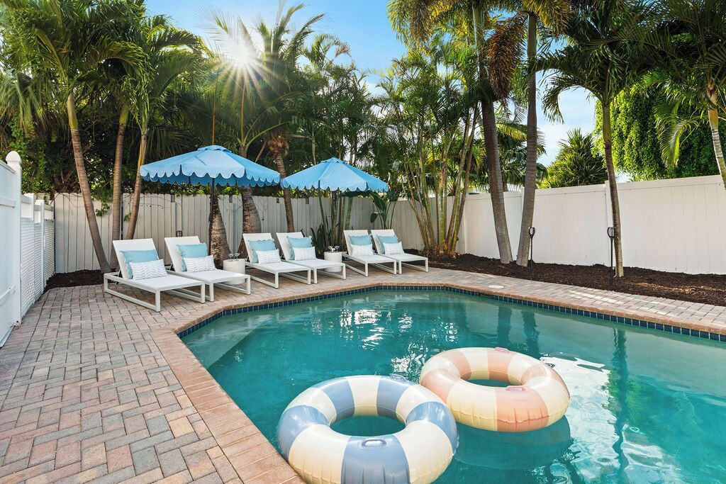 Photo of Others in Palm Beach Shores