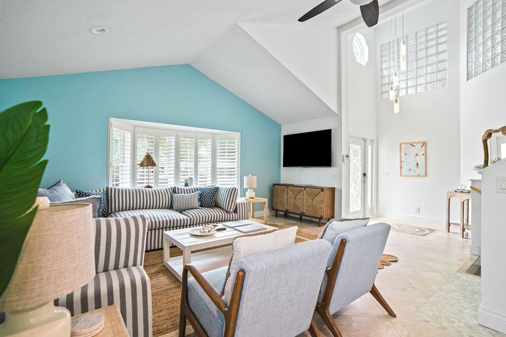 Photo of Bedroom in Palm Beach Shores