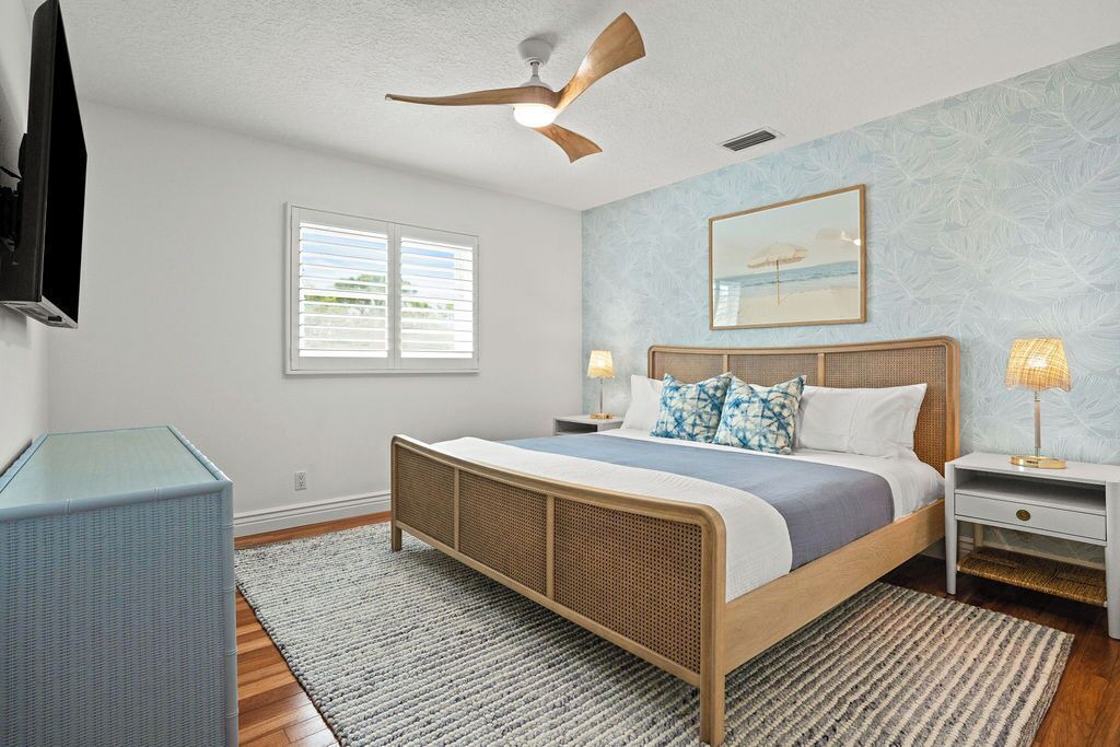 Photo of Others in Palm Beach Shores