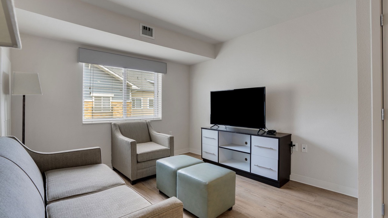 Photo of Livingroom in Far North Central
