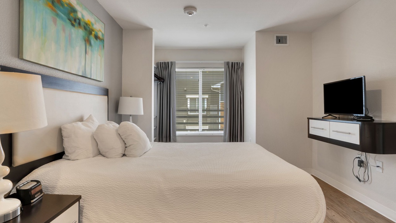 Photo of Bedroom in Far North Central
