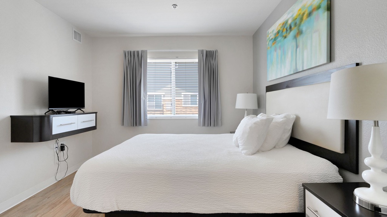 Photo of Bedroom in Far North Central
