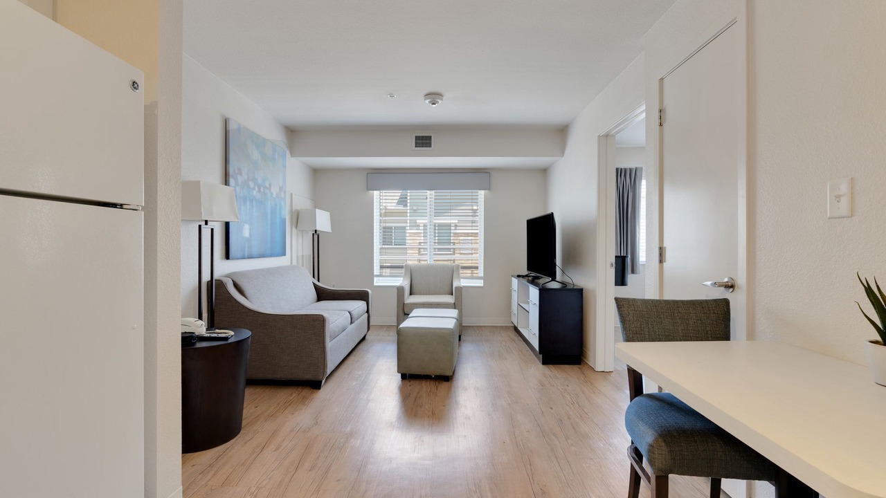 Photo of Livingroom in Far North Central
