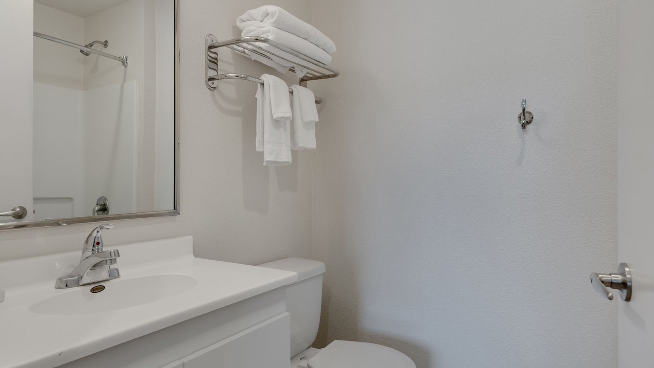 Photo of Bathroom in Far North Central